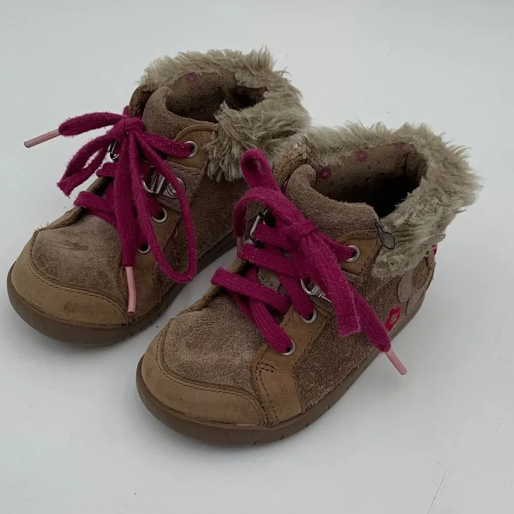 Clarks Toddler Brown Suede Boots with Pink Accents Size 5